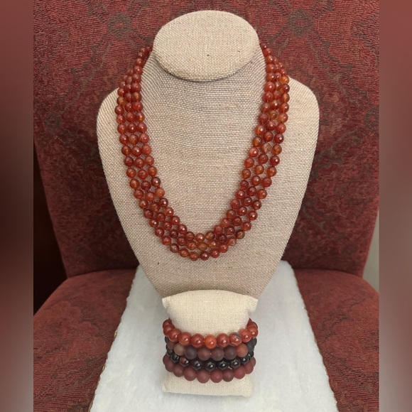 Sundance Jewelry - $225 NEW Sundance Faceted Carnelian Station Necklace; hand-knotted on silk 🌺